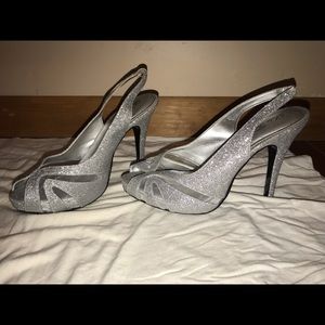 Formal heels size 9